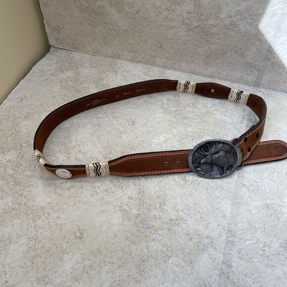 SISKIYOU LEATHER AND BUCKLE COMPANY BROWN LEATHER BELT WITH SILVER MOOSE BUCKLE - Picture 3 of 7
